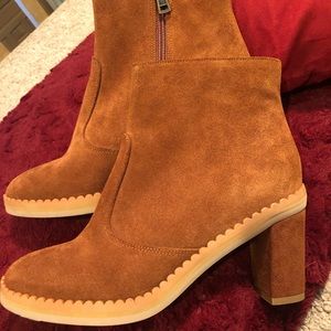 Chloe boot, suede, NEVER WORN, NWT